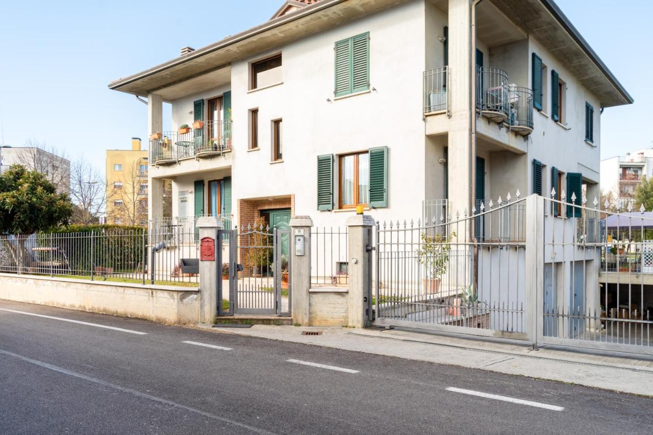 Casa Del Giardino Bright Apartment Bastia Umbra Exterior foto